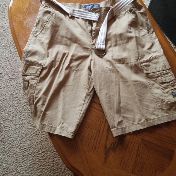 Cargo short - Picture 2 of 3